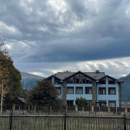 Старе Подвір'Я Verkhovyna Extérieur photo