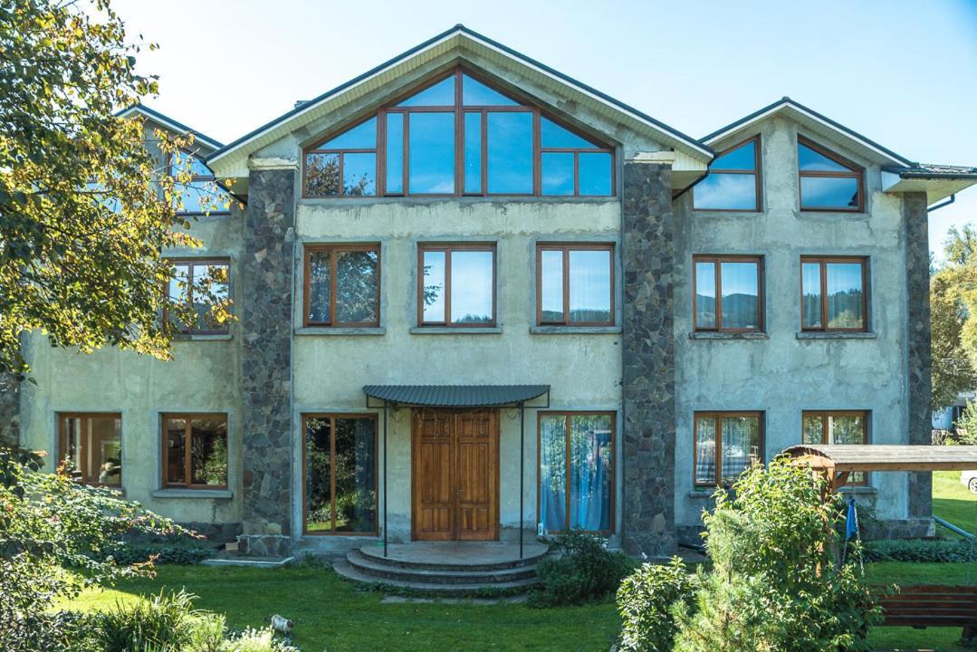 Старе Подвір'Я Verkhovyna Extérieur photo