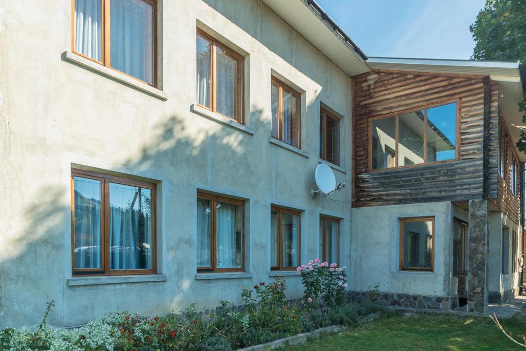 Старе Подвір'Я Verkhovyna Extérieur photo
